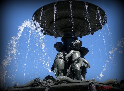 La fontaine de Tourny devant le Parlement du Québec