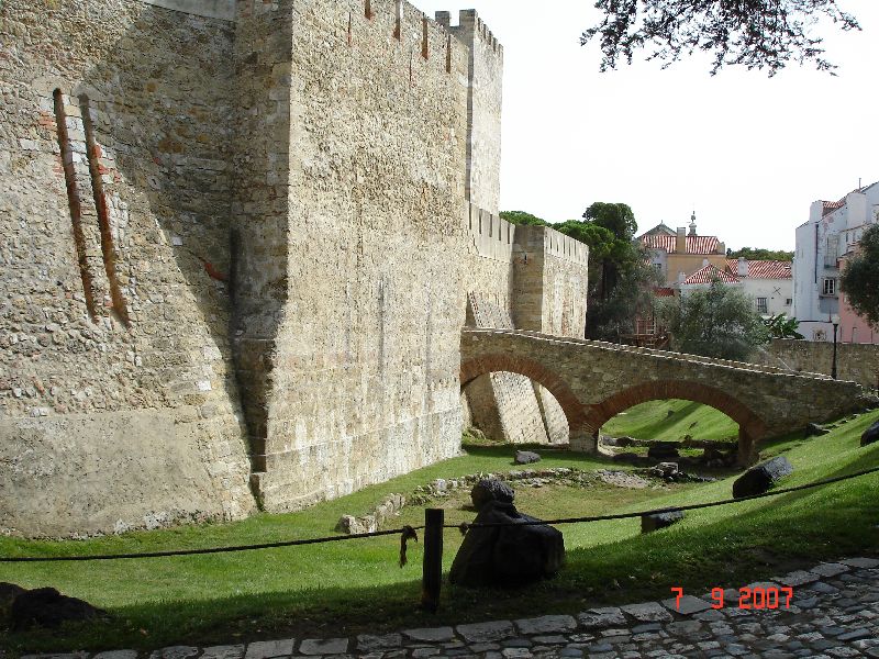 Au cœur de Lisbonne : la Sé, le château de São Jorge et plus encore