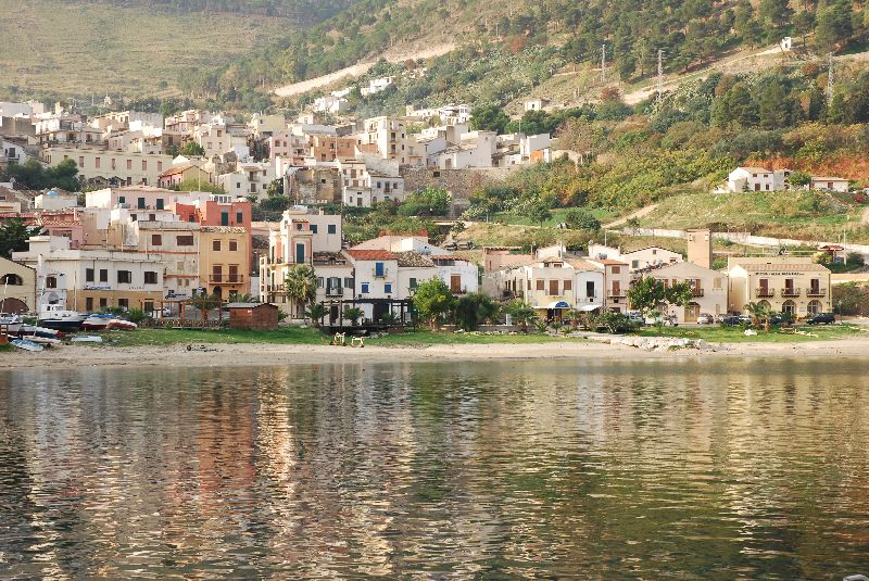 Encore du vin, puis de l’huile d’olive et finalement… le magnifique golfe de Castellammare!