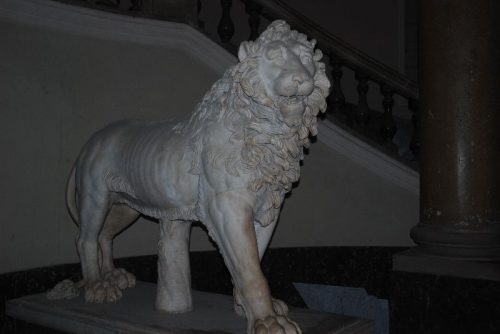 Statue d’un lion, Musée archéologique national de Naples, Italie