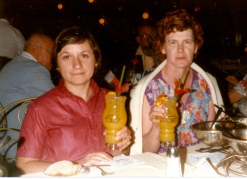 Céline et Jacqueline, février 1982
