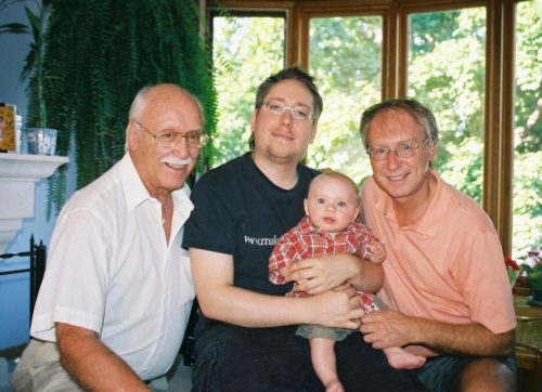 Printemps 2005, mon père, mon fils, mon petit-fils et moi