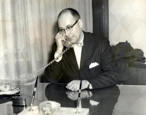 André au travail