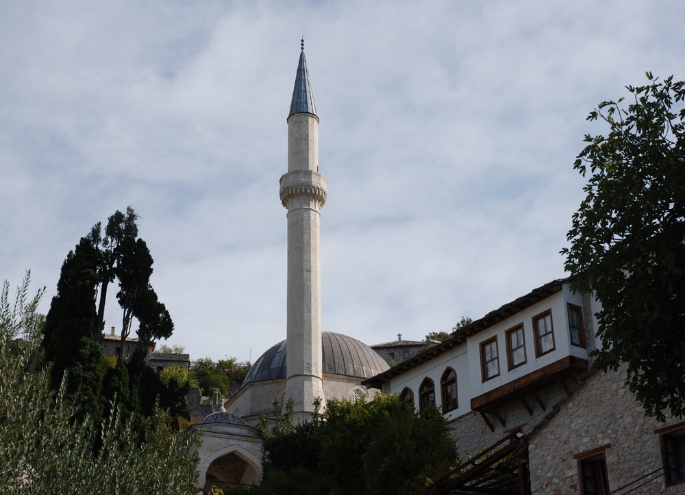 Mosquée et son minaret, Počitelj, Bosnie-Herzégovine