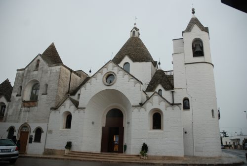 Église Saint-Antoine-de-Padoue, Alberobello, Pouilles, Italie