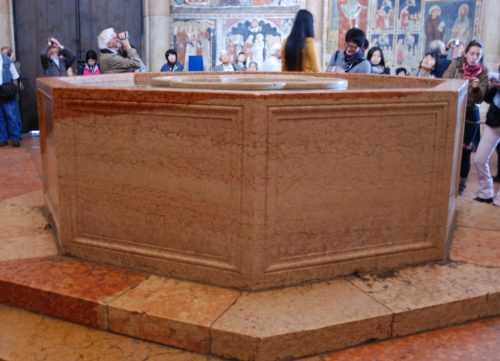 Baptistère de la cathédrale de Parme, Émilie-Romagne, Italie