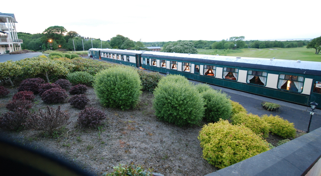 The Pullman Restaurant aboard the Orient-Express, Galway, république d’Irlande