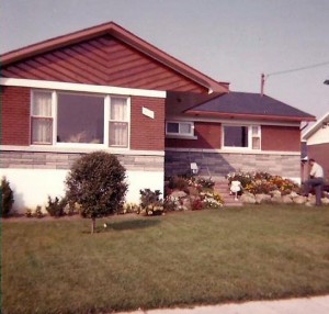 La maison familiale à Saint-Léonard... de Port Maurice à l'époque. Sise au 9115 rue Grandbois.