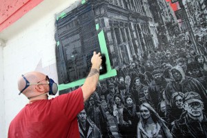 logan-hicks-en-plein-travail