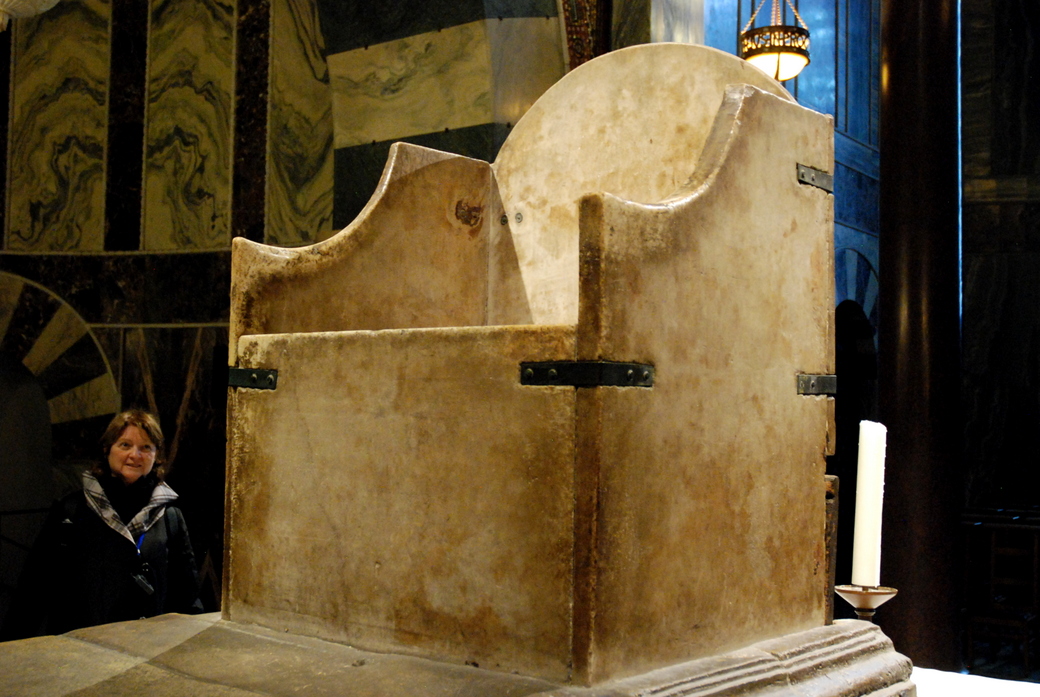 La cathédrale d’Aix-la-Chapelle… ou l'empereur Charlemagne en pièces détachées !