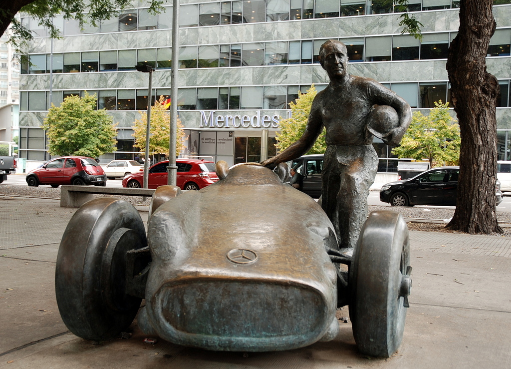 Fangio, le meilleur pilote de tous les temps?
