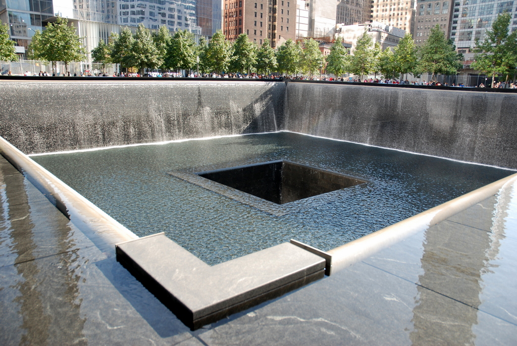 Reflecting Absence, New York, É,-U.