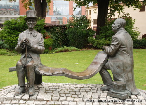 Statue de Jeremi Przybora et Jerzy Wasowski, parc de la colline de l’université, Opole, Pologne