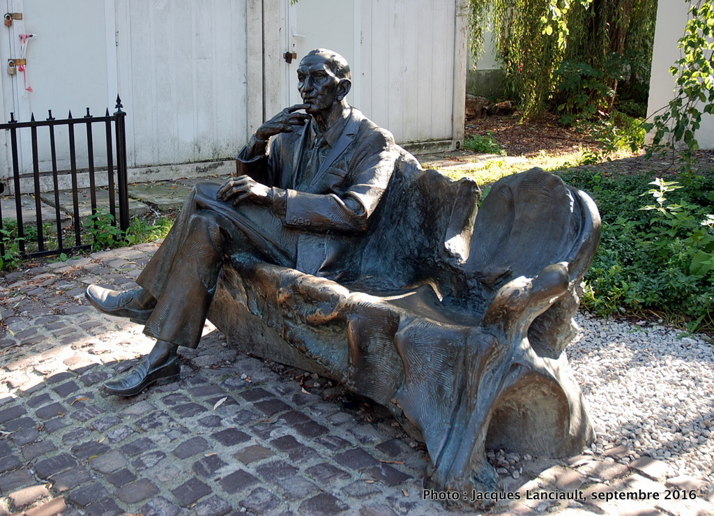 Statue de Jan Karski, Cracovie, Pologne