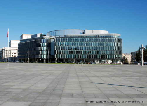 Le « Metropolitan », place Piłsudski, Varsovie, Pologne