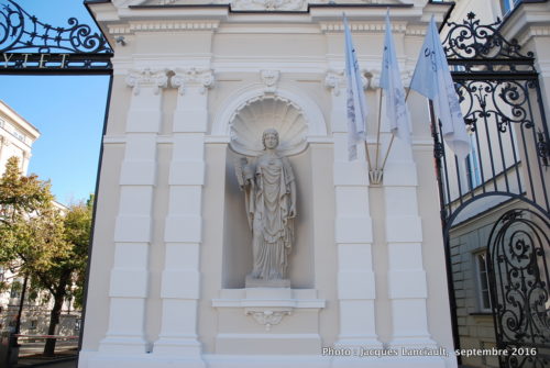 Université de Varsovie, Pologne