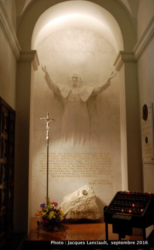 Église de la Sainte-Croix, Varsovie, Pologne