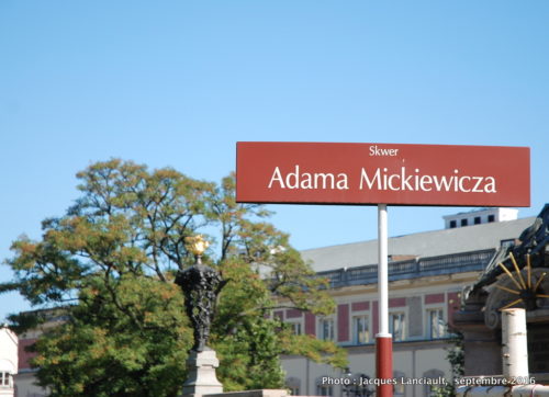 Square Adam Mickiewicz, Varsovie, Pologne