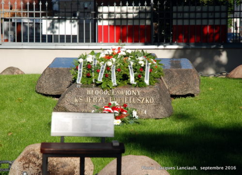 Monument funéraire de Jerzy Popiełuszko, église Stanisław Kostka, Varsovie, Pologne