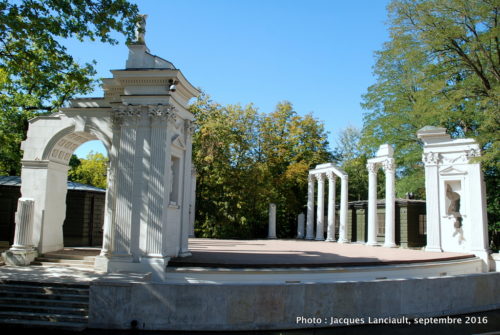Amphithéâtre royal Łazienki, parc Łazienki, Varsovie, Pologne