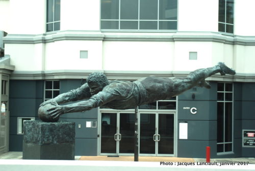 Statue de Mickael Jones, Auckland, Nouvelle-Zélande