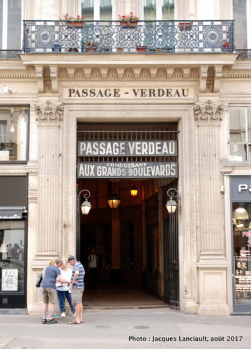 Faubourg Montmartre, Paris, France
