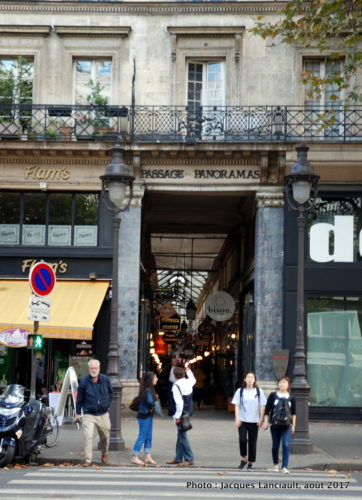 Faubourg Montmartre, Paris, France