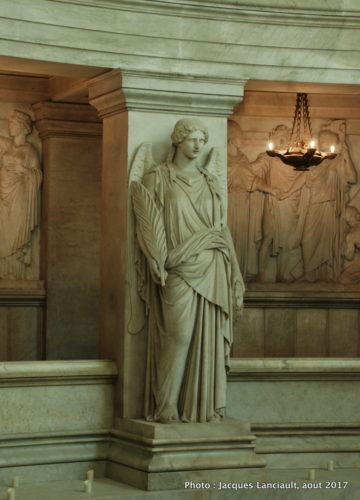 Tombeau de Napoléon, Dôme des Invalides, Paris, France