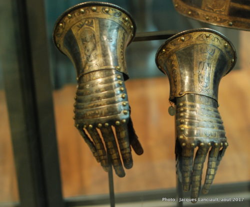 Musée des armes et armures anciennes, Hôtel des Invalides, Paris, France