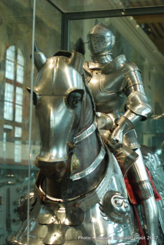 Musée des armes et armures anciennes, Hôtel des Invalides, Paris, France