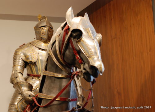 Musée des armes et armures anciennes, Hôtel des Invalides, Paris, France
