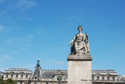 Passerelle Léopold-Sédar-Senghor, Paris, France
