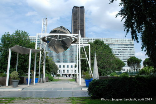 Jardin Atlantique, Paris, France