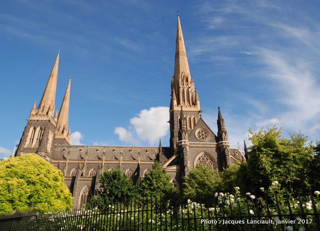 Melbourne: Collins St., la cathédrale Saint Patrick, le superbe parc Fitzroy et le quartier East Melbourne!