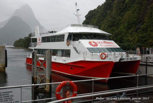 Spirit of Milford, Southern Discoveries, Milford Sound, île du Sud, Nouvelle-Zélande