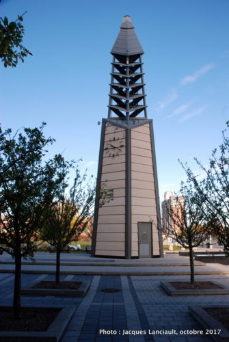 Place Claude-Léveillée, Laval, Québec