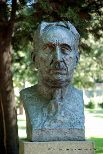 Luis Agote, Plaza Bartolomé Mitre, Buenos Aires, Argentine
