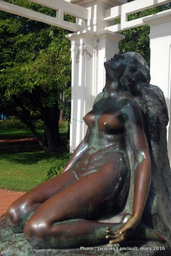 Pabellón con escultura, El Rosedal, Parlermo, Buenos Aires, Argentine