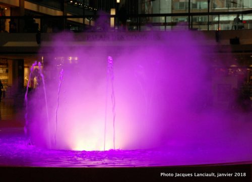 Fontaine du Complexe Desjardins, Montréal, Québec