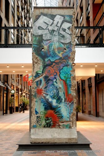 Segment du Mur de Berlin, Montréal, Québec