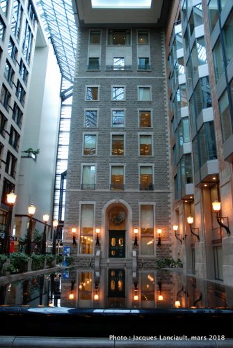 Amphitrite, Montréal, Québec