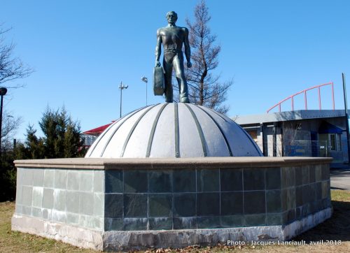 Monument à l’immigrant, U. Taccola et A. Zaccarella, Saint-Léonard, Montréal, Québec