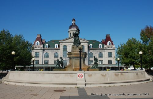 La fermière, fontaine allégorique, Alfred Laliberté, Montréal, Québec
