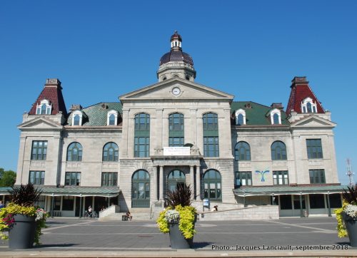Le Marché Maisonneuve, Montréal, Québec