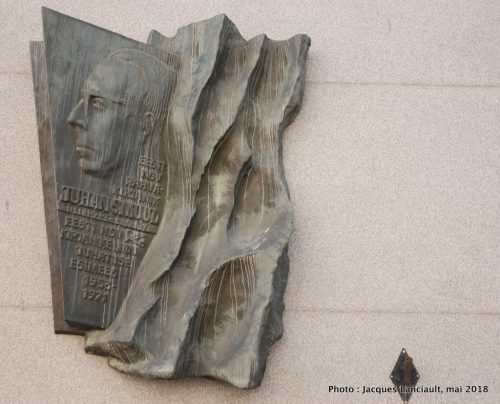 Plaque commémorative Juhan Smuul, Tallinn, Estonie