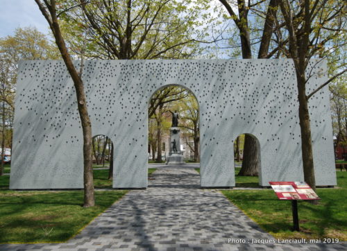 Place du Curé-Labelle, Alfred Laliberté, place Curé-Labelle, Saint-Jérôme, Québec