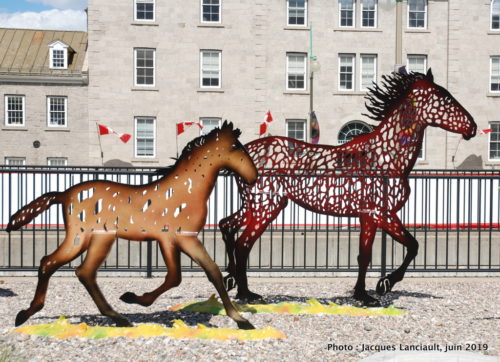 Chevaux au galop, Joe Fafard, Musée des beaux-arts du Canada, Ottawa, Ontario