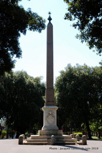 Obélisque du Pincio, parc de la Villa Borghese, Rome Italie