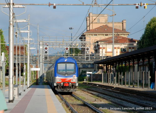 Tren Italia, gare de Lucques, Italie