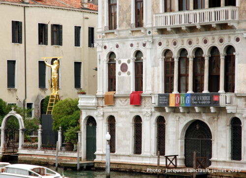 L’Homme qui mesure les nuages, Ponte dell'Accademia, Venise, Italie